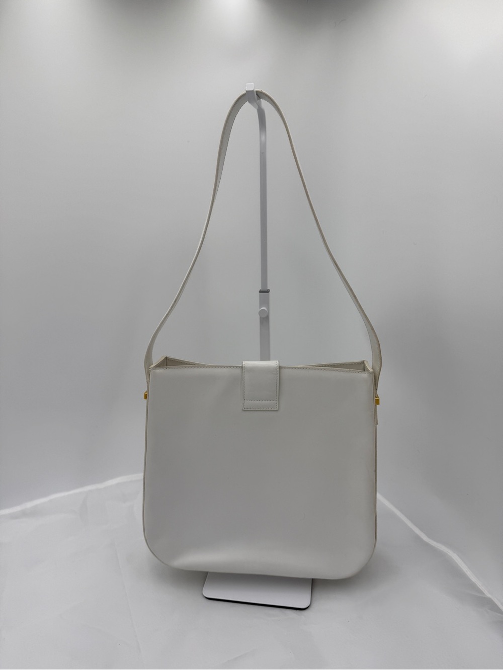 Gorgeous, vintage Celine Horse Carriage (Sulky) Shoulder Bag - Picture 2 of 10